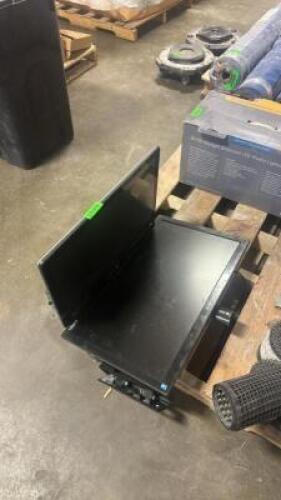 COMPUTER WITH ADDITIONAL MOUNTED MONITOR