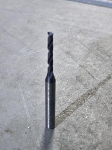DESCRIPTION: (1) SOLID CARBIDE JOBBER DRILL BIT BRAND/MODEL: KENNAMETAL 6781451 SIZE: 1/8" DIA RETAIL$: $118.09 QTY: 1