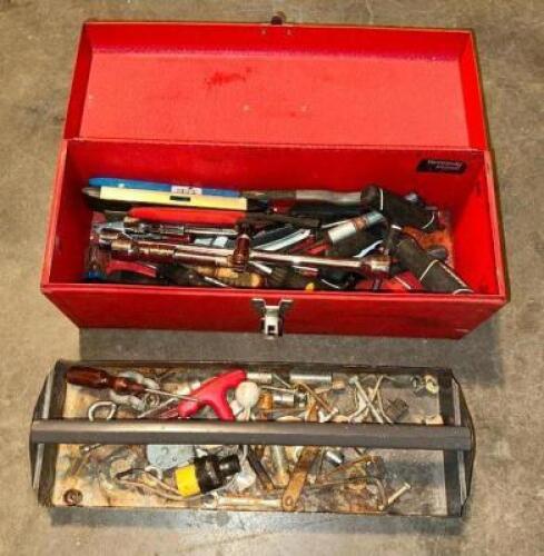 DESCRIPTION: KENNEDY TOOL BOX WITH ASSORTED TOOLS LOCATION: LEVEL 1 QTY: 1