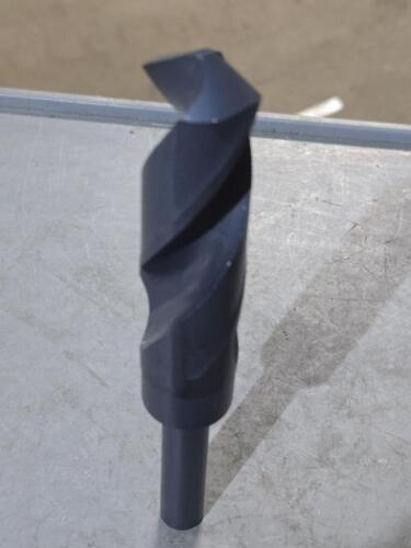 DESCRIPTION: (1) REDUCED SHANK DRILL BIT BRAND/MODEL: CHICAGO-LATROBE 55461 SIZE: 61/64" 1/2" SD RETAIL$: $78.23 QTY: 1