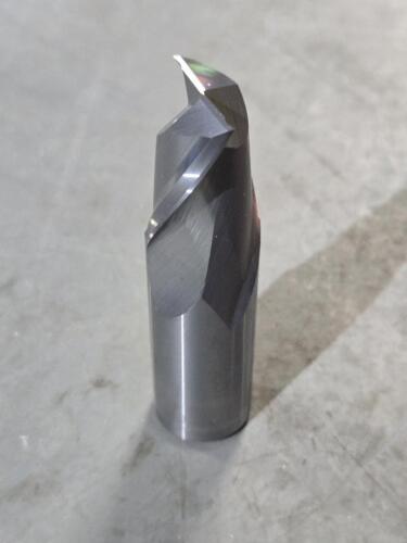 DESCRIPTION: (1) SOLID CARBIDE SQ END MILL BRAND/MODEL: NIAGARA N85420 SIZE: 3/4" DIA 1" LOC RETAIL$: $150.00 QTY: 1