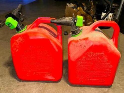 DESCRIPTION: (2)- GAS CANS LOCATION: LEVEL 1 QTY: 2