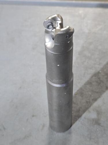 DESCRIPTION: (1) INDEXABLE MILLING CUTTER BRAND/MODEL: SECO 02949640 SIZE: 13.40mm DIA 25.40mm SHANK RETAIL$: $493.73 QTY: 1
