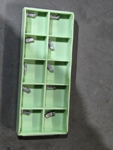 DESCRIPTION: (10) CARBIDE GROOVING INSERTS BRAND/MODEL: WALTER GX09-1E250N02-GD3 RETAIL$: $297.00 QTY: 10