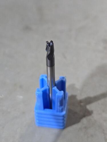 DESCRIPTION: (1) CORNER RADIUS END MILLS BRAND/MODEL: SGS 09260 SIZE: .1200" DIA .015 RAD RETAIL$: $128.48 QTY: 1