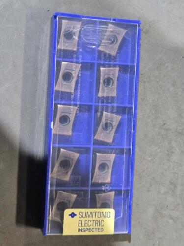 DESCRIPTION: (20) CARBIDE MILLING INSERTSBRAND/MODEL: SUMITOMO LNMX17080PNSR-G APC200RETAIL$: $423.00QTY: 20