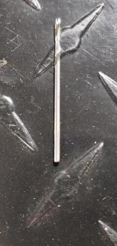 DESCRIPTION: (3) SOLID CARBIDE SCREW MACHINE DRILL BITS BRAND/MODEL: ATRAX 85252534 RETAIL$: $ 20.00 EACH SIZE: #53 QTY: 3