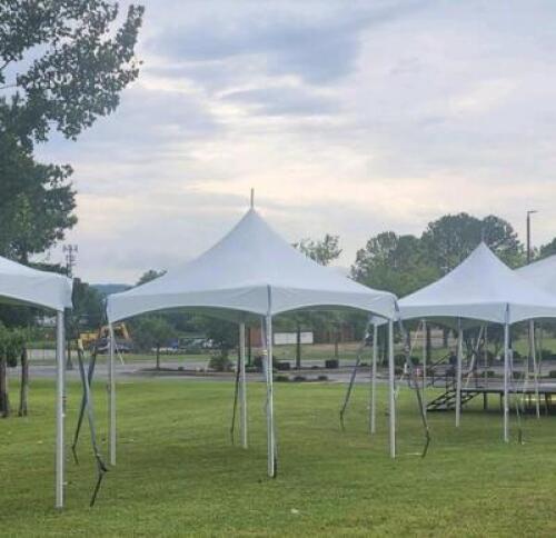 DESCRIPTION: 10X10 HI PEAK FRAME TENT INFORMATION: INCLUDES: WHITE TOP, 4 2" WHITE (9'4"), 4-2" BLACK (6'8"), 4 CORNERS W/ HOOKS, 2 SETS OF CABLES, 1