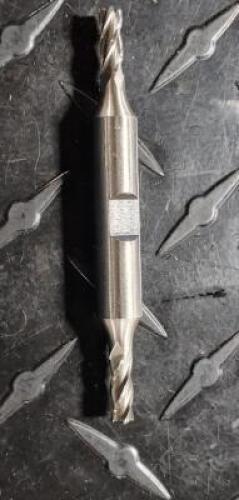 DESCRIPTION: (1) HHSCO8 DOUBLE END SQUARE END MILL BRAND/MODEL: HERTEL 87150595 RETAIL$: $34.28 SIZE: 3/16" 1/2" LOC 3/8" SHANK QTY: 1