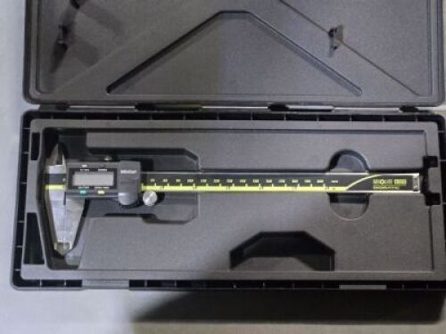 DESCRIPTION: (1) DIGIMATIC ELECTROINIC CALIPER BRAND/MODEL: MITUTOYO 500-172-30 SIZE: 0 TO 8" (0 TO 200mm) RANGE RETAIL$: $284.00 QTY: 1