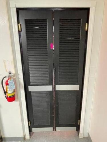 DESCRIPTION: (1) SET OF 18" X 79" WOODEN SALOON DOORS. ( BLACK ) SIZE: 18" X 79": LOCATION: KITCHEN THIS LOT IS: ONE MONEY QTY: 1