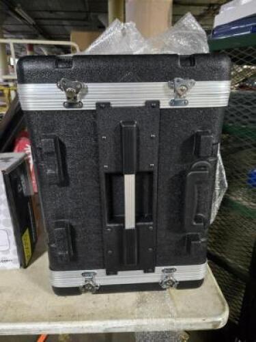 DESCRIPTION: (1) EQUIPMENT FLIGHT CASE BRAND/MODEL: MCM 555-13140 SIZE: 19" CASE RETAIL$: $86.95 QTY: 1