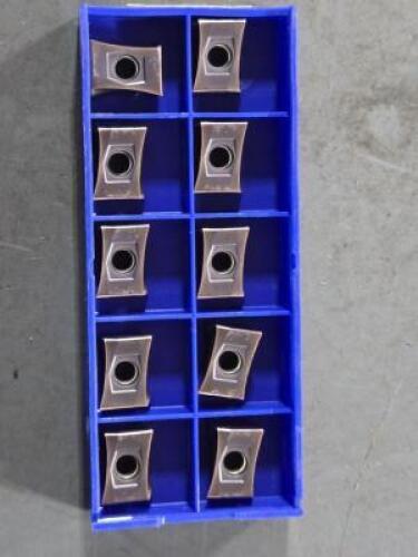 DESCRIPTION: (20) CARBIDE MILLING INSERTS BRAND/MODEL: SUMITOMO LNMX17080PNSR-G APC200 RETAIL$: $423.00 QTY: 20