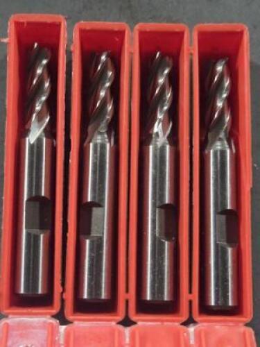 DESCRIPTION: (4) POWDERED METAL SQ END MILL BRAND/MODEL: ACCUPRO 55172324 SIZE: 9/32" DIA 3/4" LOC RETAIL$: $117.32 QTY: 4