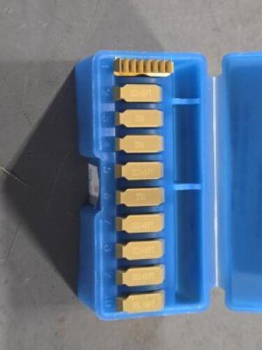 DESCRIPTION: (10) CARBIDE THREAD MILL INSERTS BRAND/MODEL: VARGUS 3EI14NPT-TM2 VKX SIZE: 14 TPI RETAIL$: $676.80 QTY: 10