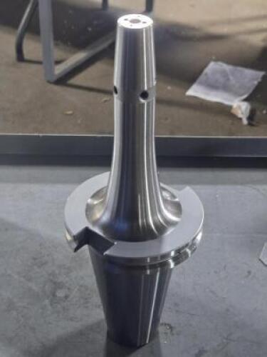 DESCRIPTION: (1) CAT50 SHRINK FIT TOOLHOLDER BRAND/MODEL: HEIMER 61772653 SIZE: .25" HOLE DIA 6.3" PROJ 0.83 NOSE DIA RETAIL$: $660.00 QTY: 1