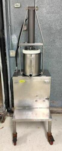 DESCRIPTION: SAUSAGE STUFFER MACHINE BRAND/MODEL: DANIELS DFS30 LOCATION: PRODUCTION AREA QTY: 1
