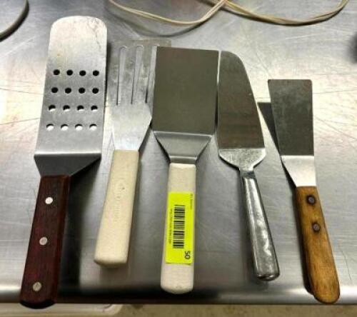 DESCRIPTION: (5) ASSORTED SPATULAS LOCATION: PRODUCTION AREA QTY: 1
