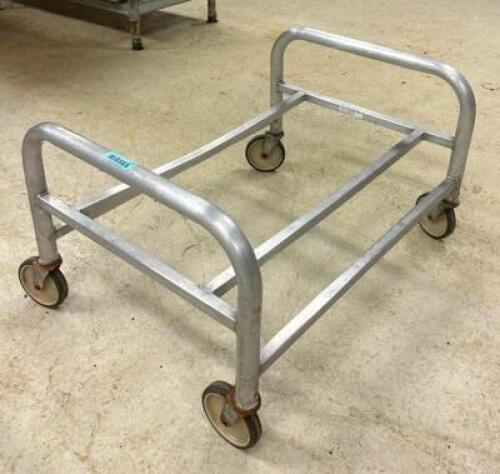 DESCRIPTION: BUS TUB CART LOCATION: PRODUCTION AREA QTY: 1