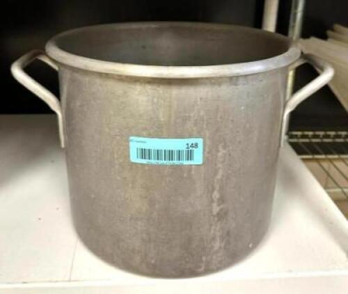 DESCRIPTION: STOCK POT WITH HANDLES LOCATION: KITCHEN QTY: 1