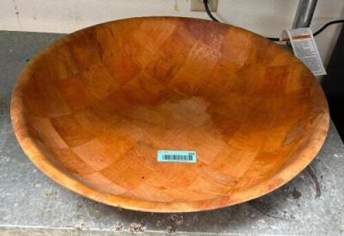 DESCRIPTION: LARGE WOODEN SALAD BOWL LOCATION: KITCHEN QTY: 1