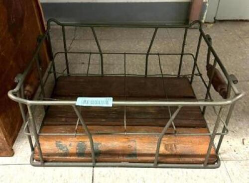 DESCRIPTION: VINTAGE MILK CARRIER LOCATION: HALLWAY QTY: 1