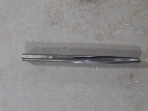 DESCRIPTION: (1) HSS BRIDGE REAMER BRAND/MODEL: MADE IN USA 02341360 SIZE: 5/16" DIA 3/8" SD RETAIL$: $132.13 QTY: 1
