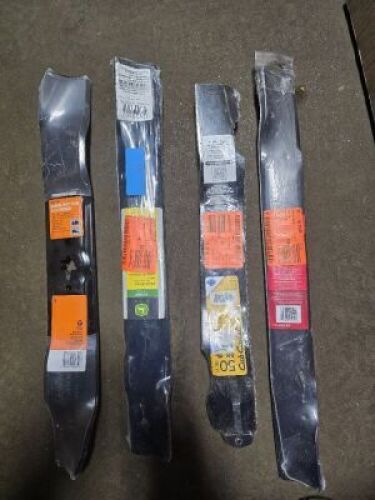 DESCRIPTION: (1) LOT OF (4) LAWNMOWER BLADESQTY: 1