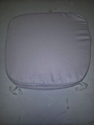 DESCRIPTION: (200) SILVER CUSHION COVERS INFORMATION: FOR CHIAVARI CHAIRS LOCATION: ELECTRONICS CAGE QTY:&nbsp;200