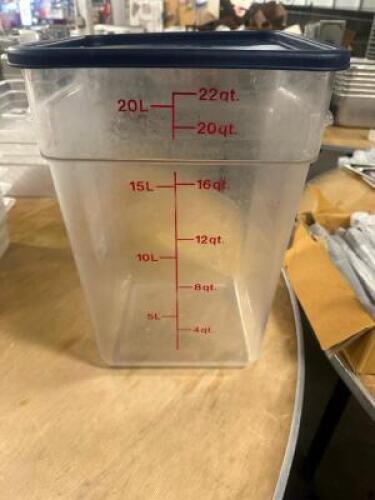 (2) 22 QT PLASTIC CONTAINERS W/ LIDS.