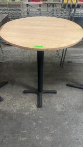 30" ROUND PUB TABLE