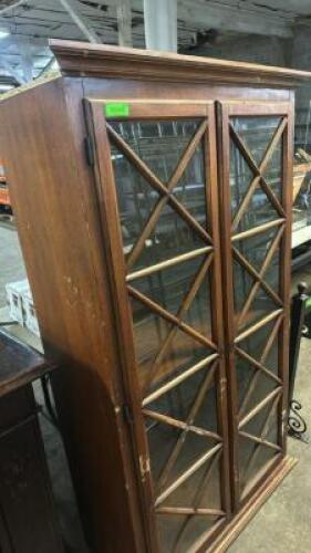 36" TWO DOOR / GLASS DOOR CHINA CABINET HUTCH.