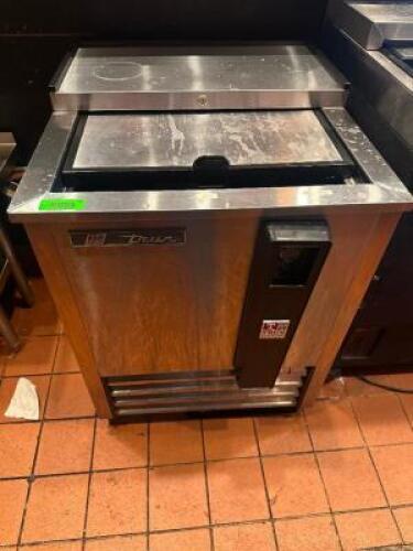TRUE 24" SINGLE WELL BOTTLE COOLER.