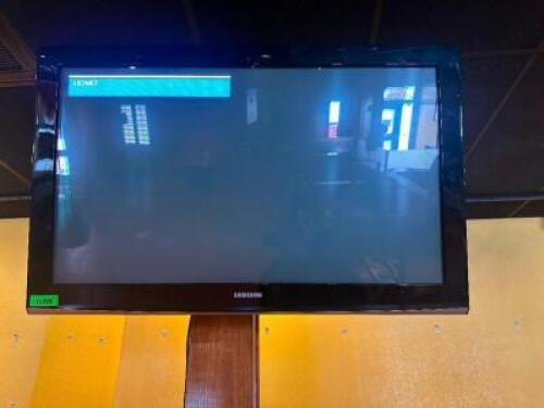 SAMSUNG 48"" FLAT SCREEN TV W/ WALL MOUNT