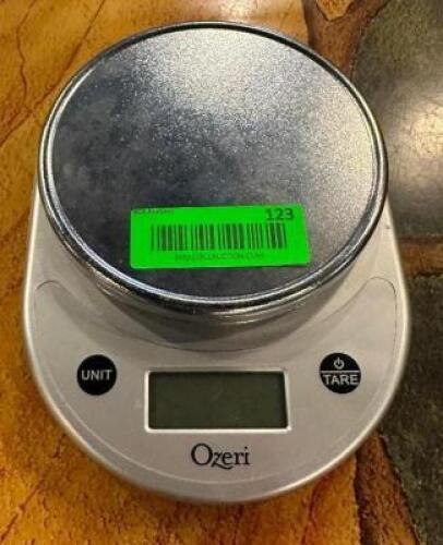 DIGITAL SCALE