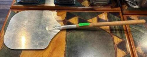 PIZZA PEEL