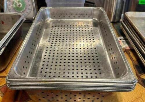 (5) FULL SIZE PERFORATED STAINLESS PANS