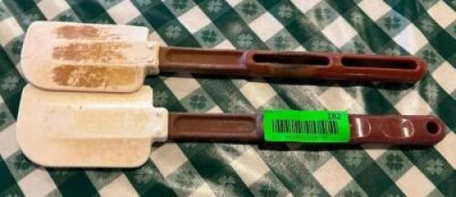 (2) SILICONE SPATULAS