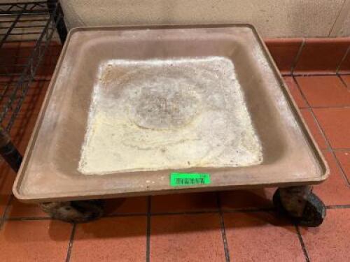 PLASTIC GLASS RACK CADDY.