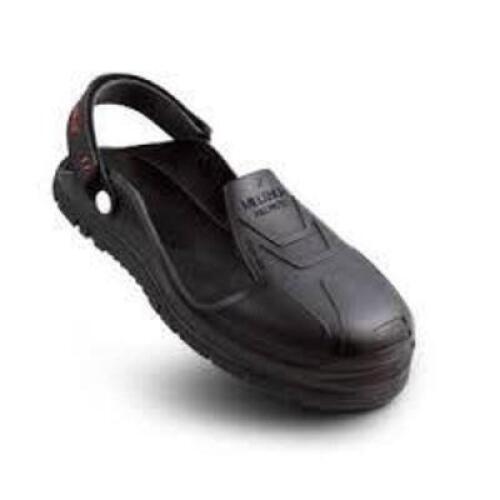 DESCRIPTION: (1) PAIR OF OVERSHOES BRAND/MODEL: GASTON MILLE INFORMATION: BLACK SIZE: MED RETAIL$: $62.89 EA QTY: 1