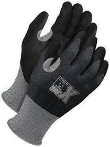 DESCRIPTION: (1) CASE OF (240) GLOVES BRAND/MODEL: 9XWF6 SIZE: ONE SIZE FITS MOST RETAIL$: $20.00 A PAIR QTY: 1
