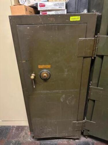 VINTAGE COMBINATION SAFE