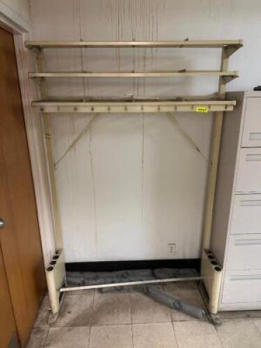 METAL COAT RACK