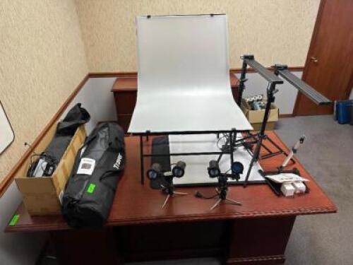 ASSORTED PHOTOGRAPHY EQUIPMENT.