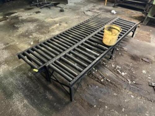 CONVEYOR BELTS WITH HARDWARE
