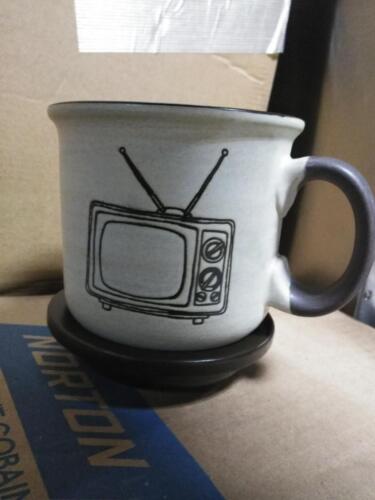 DESCRIPTION: (5) VINTAGE CERAMIC MUG WITH COOKIE SAUCER BRAND/MODEL: B-FODGE QTY: 5