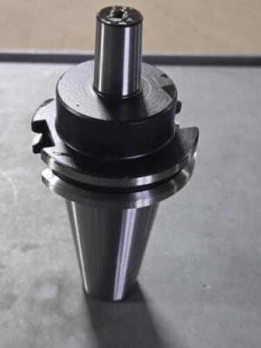 DESCRIPTION: (1) CAT 40 TO J4 TAPER HOLLDER BRAND/MODEL: BISON 7-181-406 RETAIL$: $190.00 QTY: 1