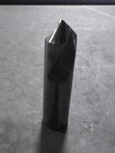 DESCRIPTION: (2) SOLID CARBIDE SPOTTING DRILL BRAND/MODEL: ACCUPRO 89698856 SIZE: 90* 7/8" DIA RETAIL$: $215.25 QTY: 2