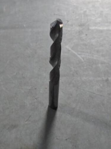 DESCRIPTION: (1) SOLID CARBIDE JOBBER DRILL BIT BRAND/MODEL: HERTEL 79892683 SIZE: LETTER Q RETAIL$: $57.29 QTY: 1