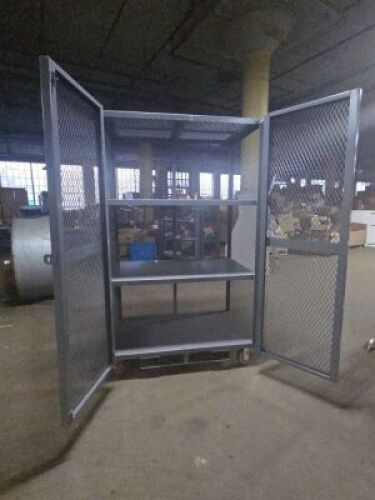 DESCRIPTION: (1) VENTED STORAGE LOCKER BRAND/MODEL: LITTLE GIANT QTY: 1